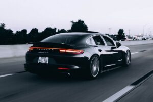 ¿Cuánto vale mi coche? Cómo saber el precio real antes de vender